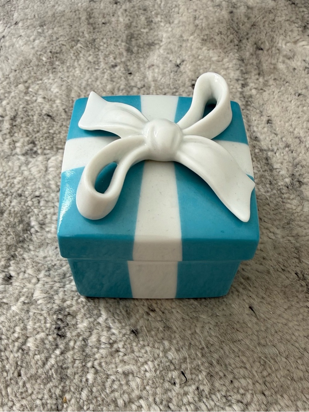Tiffany & Co. Blue & White Porcelain Trinket Box with Bow, Japan